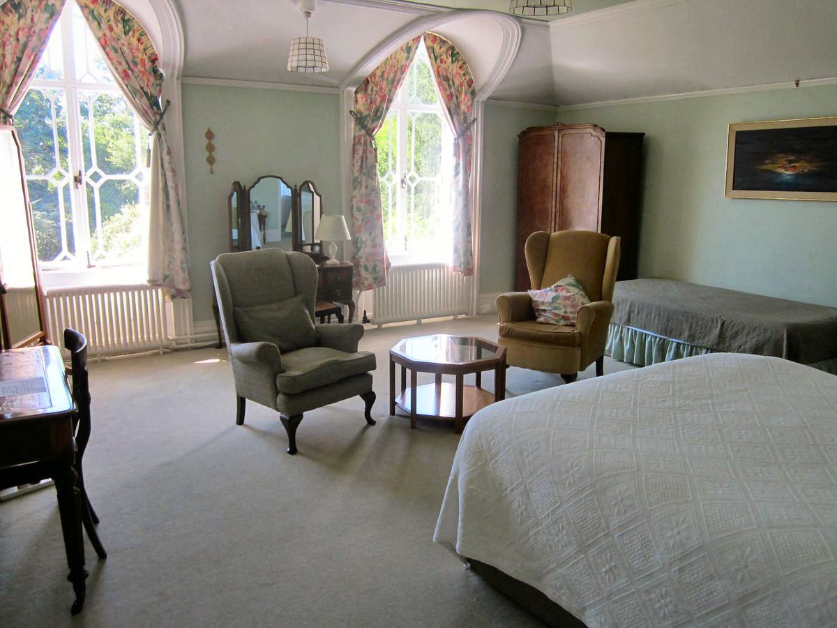 Hollybank House Bed & Breakfast Emsworth Exterior photo