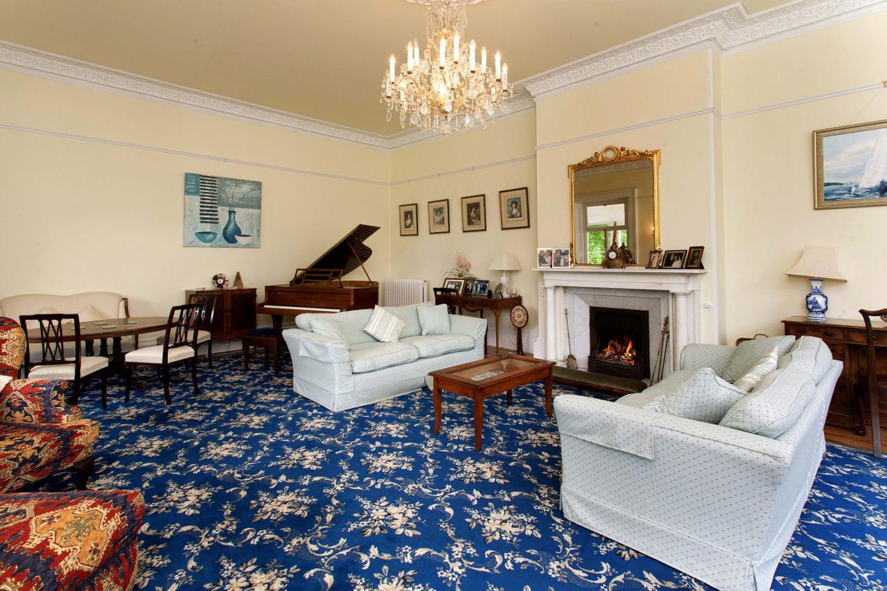 Hollybank House Bed & Breakfast Emsworth Exterior photo
